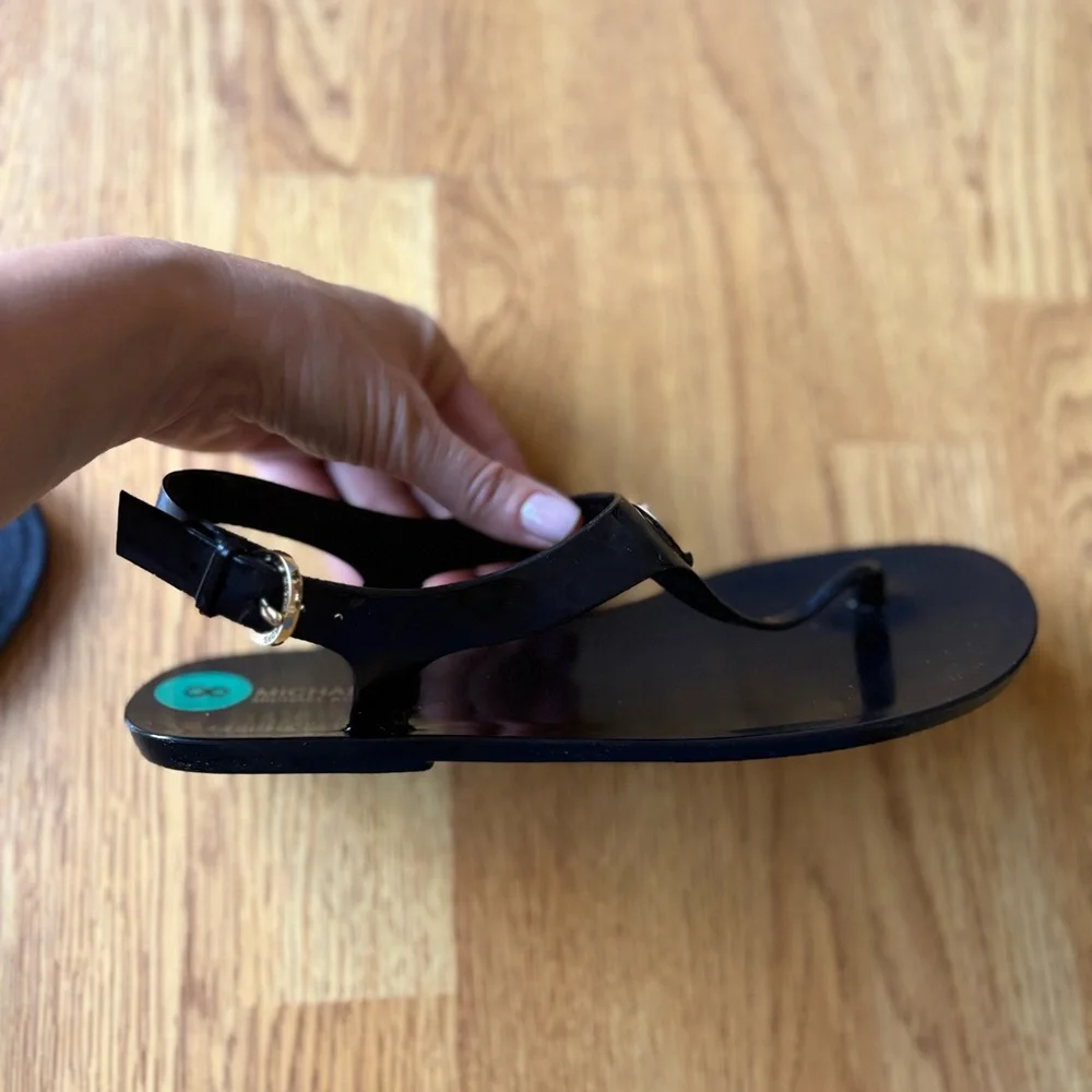 Michael Kors Black Jelly Sandals Beach Summer Vacation Casual Sz 8